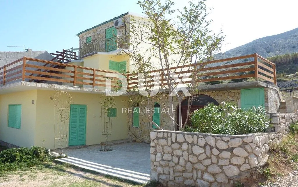 OTOK PAG, GRAD PAG- dvojna kuća 247 m2 za turizam