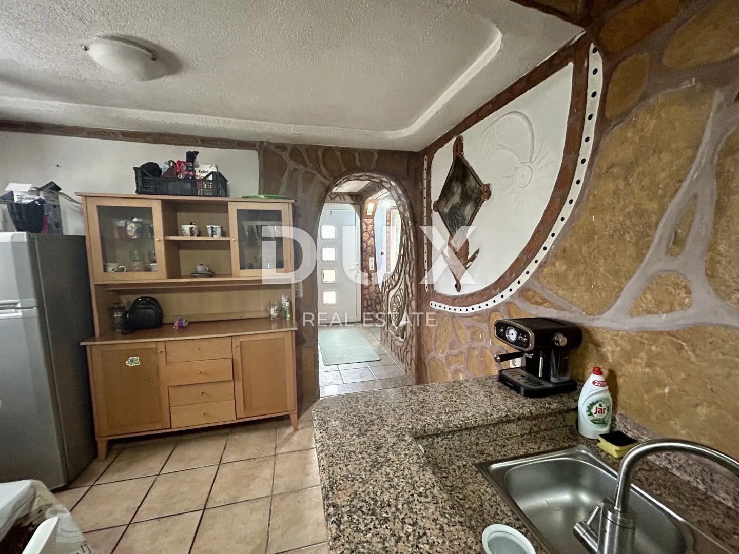 zadar, debeljak - prostrana kuća s pomoćnim objektom/apartmanom - slika 10