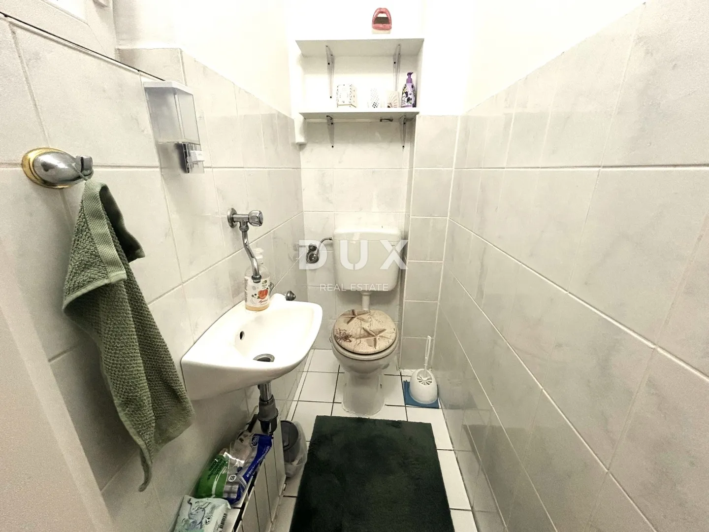 dalmacija, vodice – trosoban stan u prizemlju, 450m od plaže, parking, podrum, vrt - slika 8