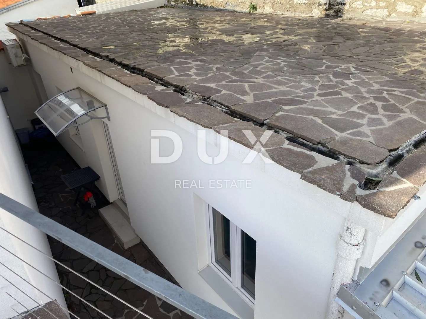 rijeka, krimeja - 2 samostojeće kuće s pogledom na more + 2 pomoćne zgrade + okućnica! prilika! - slika 94