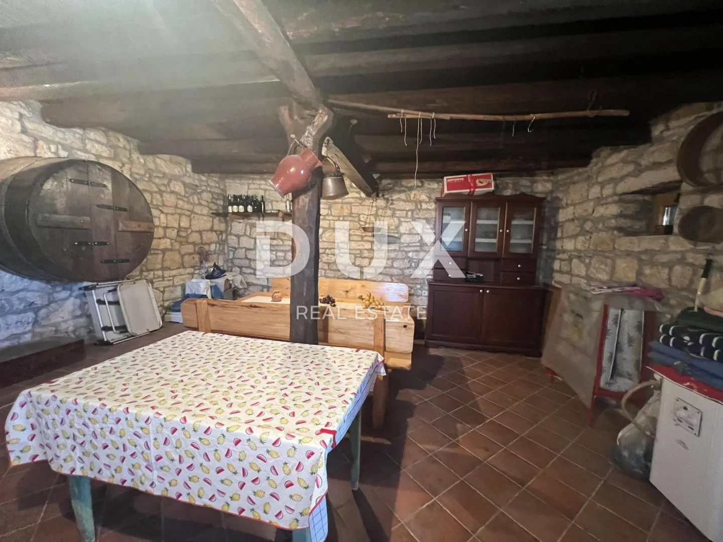 istra,višnjan - kamena kuća s pogledom - slika 8