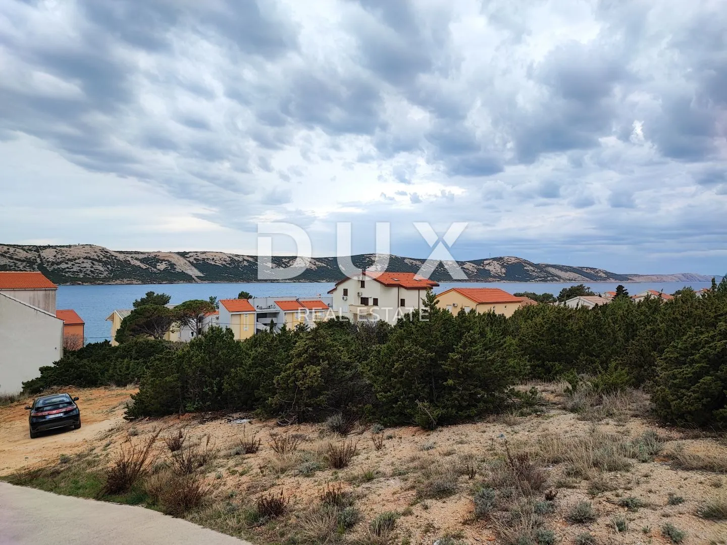 OTOK PAG-STARA NOVALJA građevinsko zemljište 4000m2 s pogledom na more - Stara Novalja, Novalja