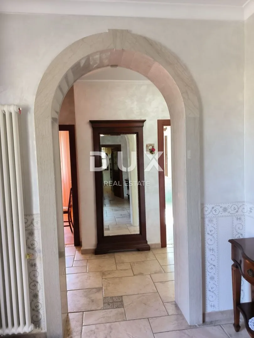 istra, umag - raskošna vila prvi red do mora! - slika 81