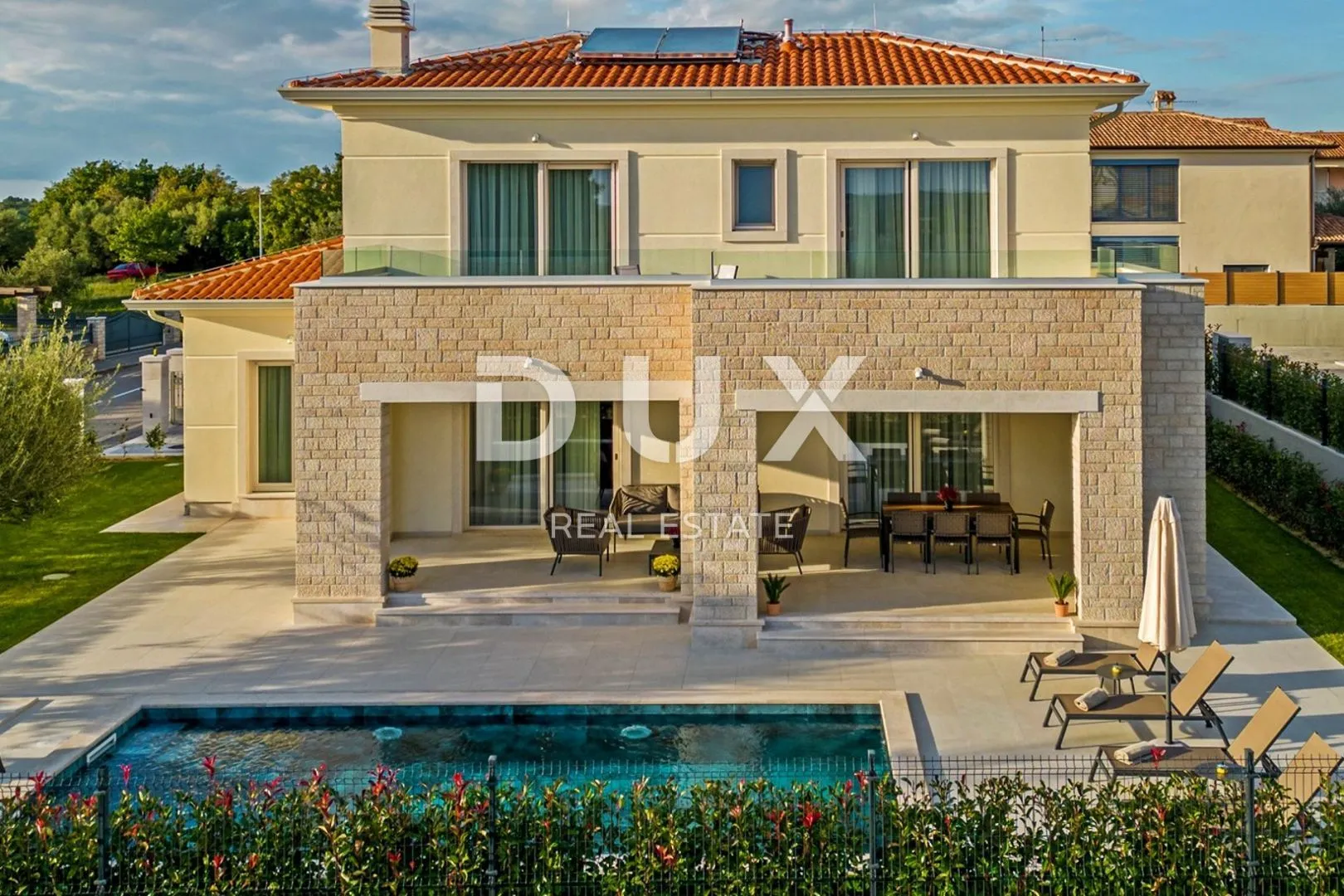 istra, poreč - luksuzna kuća s bazenom - slika 7