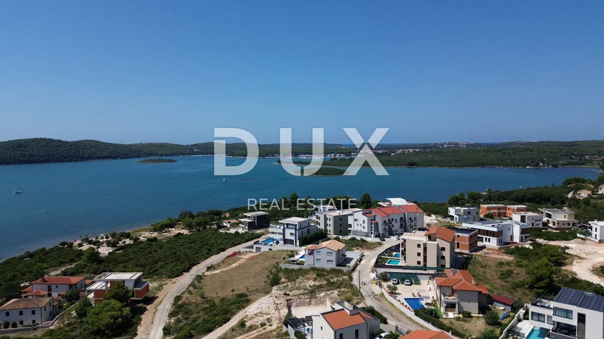 istra, medulin nova vila s bazenom i pogledom na more! - slika 6