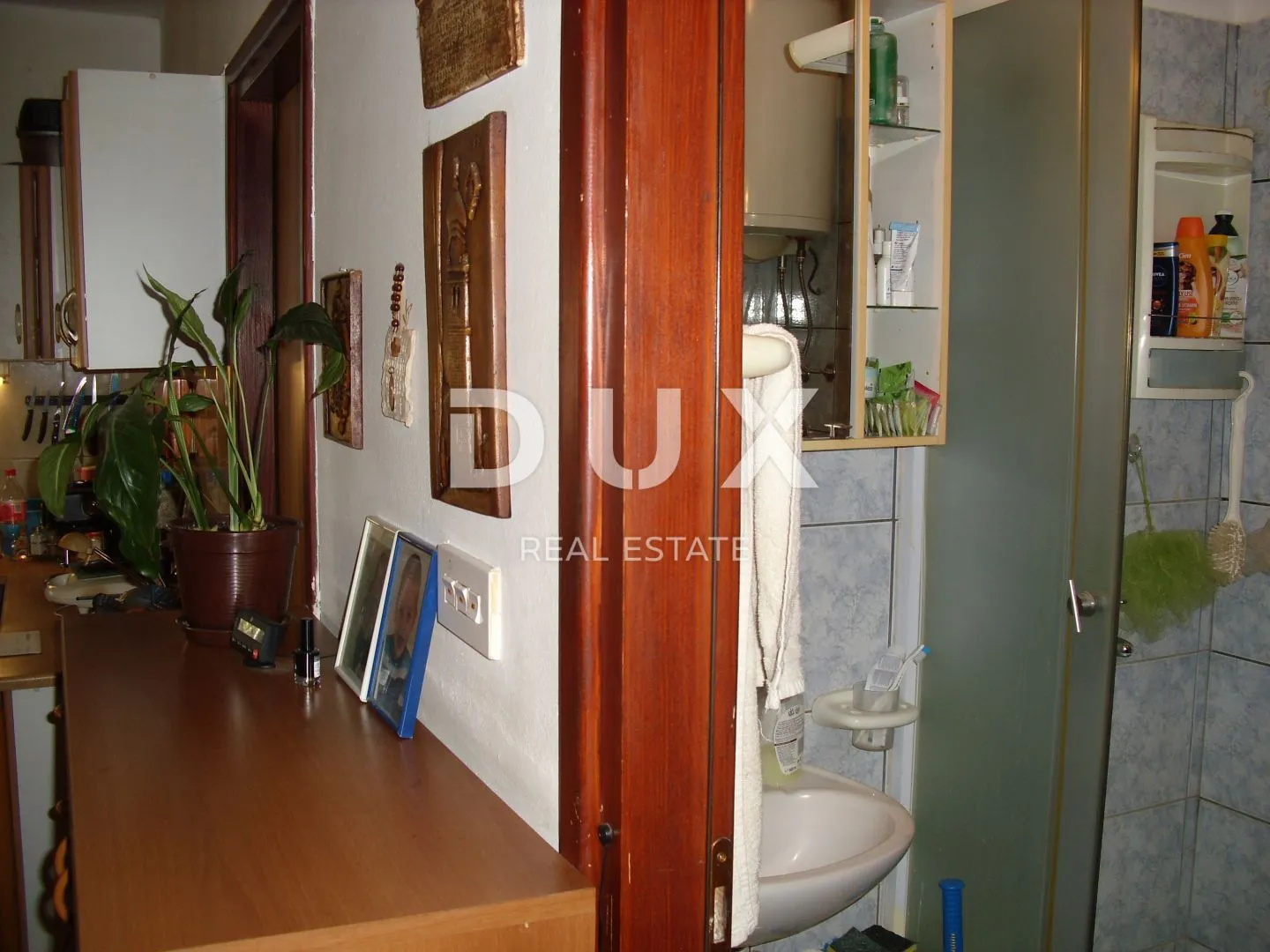 otok krk, malinska (okolica) - dva odvojena apartmana - slika 4