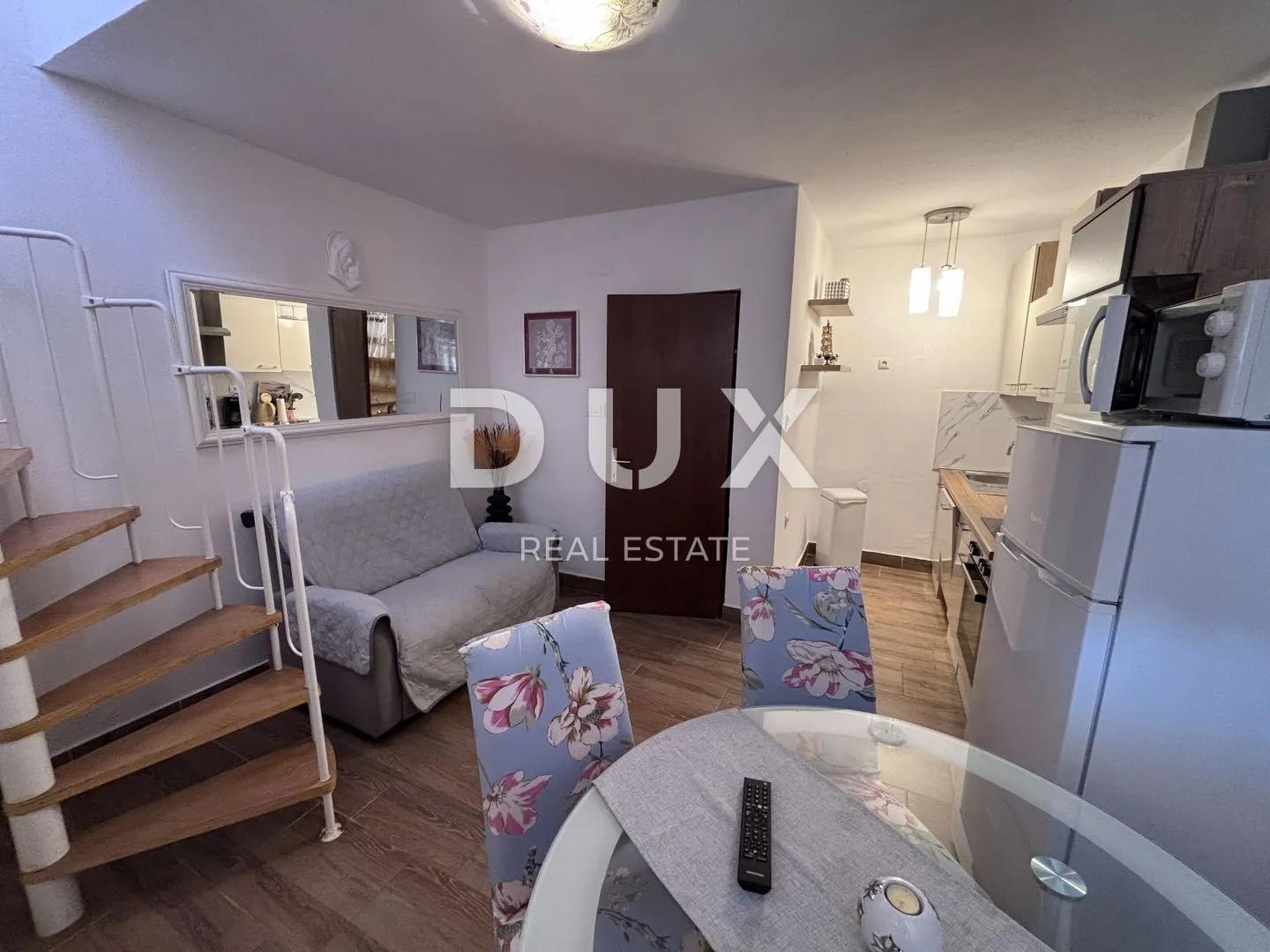 zadar, zaton - apartmanska vila pokraj mora - slika 7