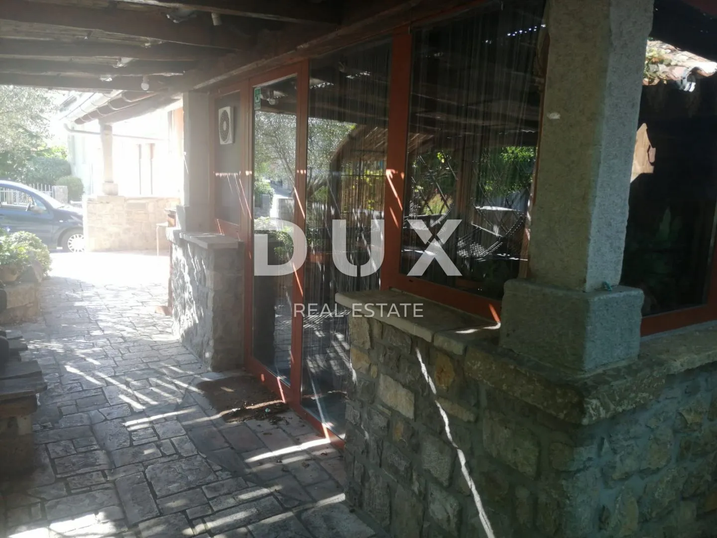 istra, roč - hostel - stambeno-poslovna zgrada 550 m2 - slika 6