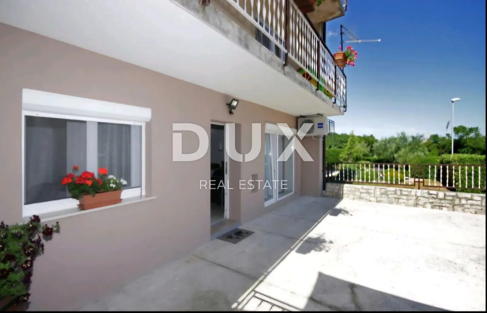 istra, pula - obiteljski stan s vrtom u centru + dodatni studio apartman! rijetko dostupna lokacija! - slika 17