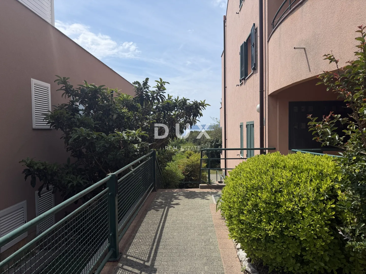 zadar, diklo – apartmanska kuća s 10 jedinica i pogledom na more! - slika 14