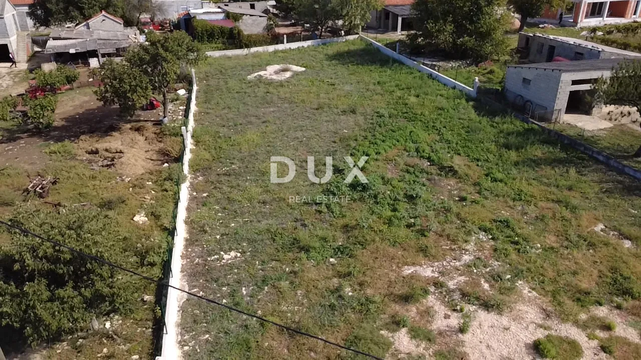 zadar, poličnik - uređeno zemljište ograđeno zidom! - slika 6