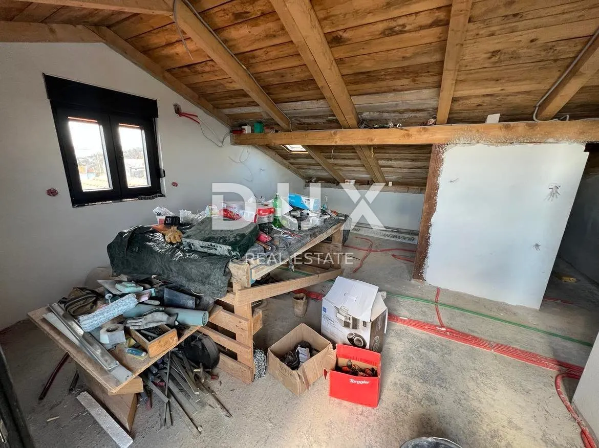 kostrena- dvojna kuća, 5 apartmana, pogled!!! - slika 32