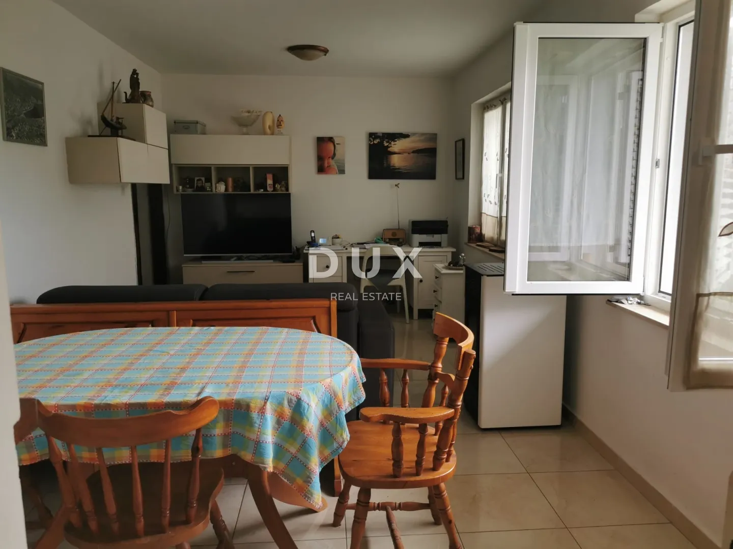 mali lošinj- etaža kuće sa tri stana - slika 14