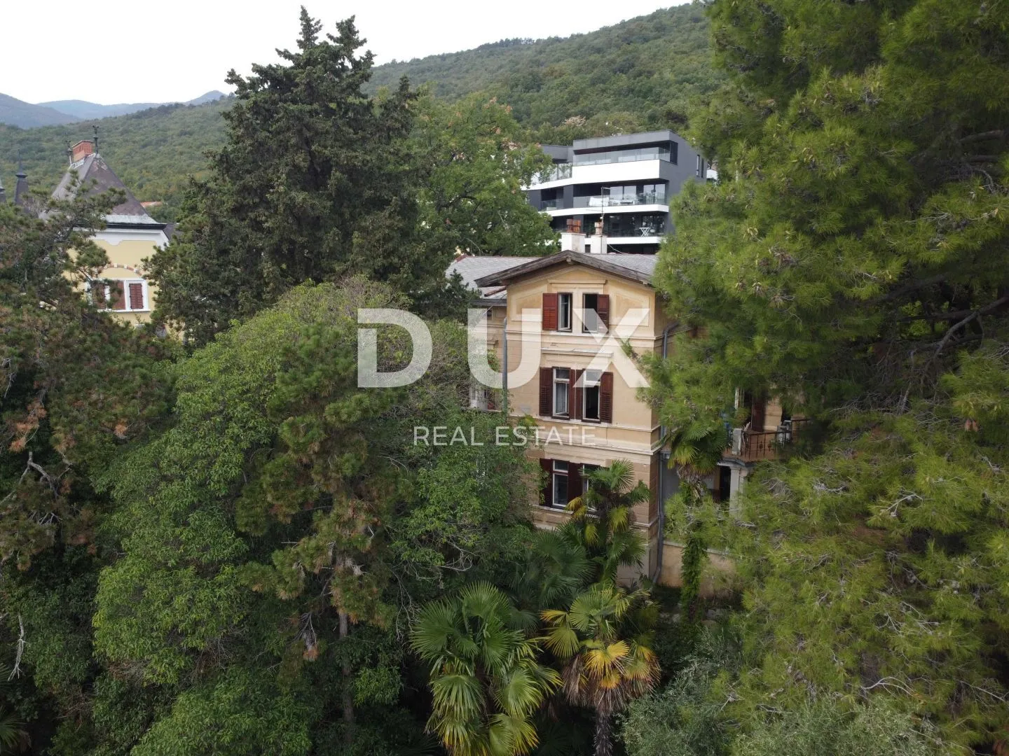 opatija, centar, vila, 484 m2, dva stana, 2. red do mora - slika 11