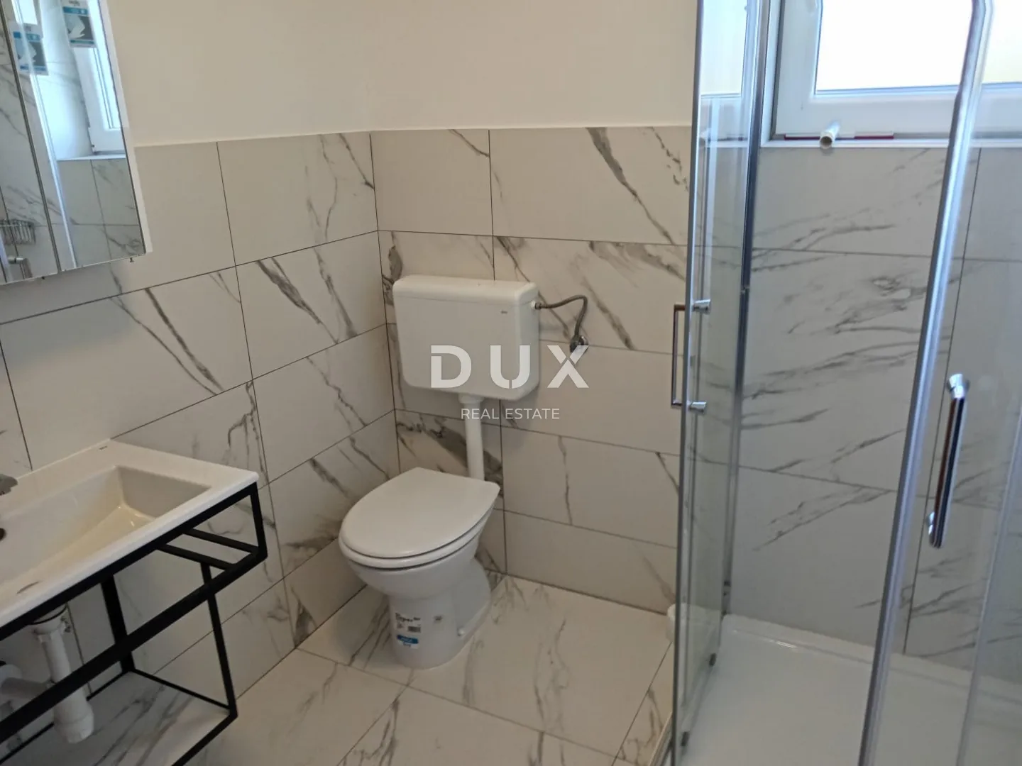 istra,valtura - apartmanska kuća - slika 16
