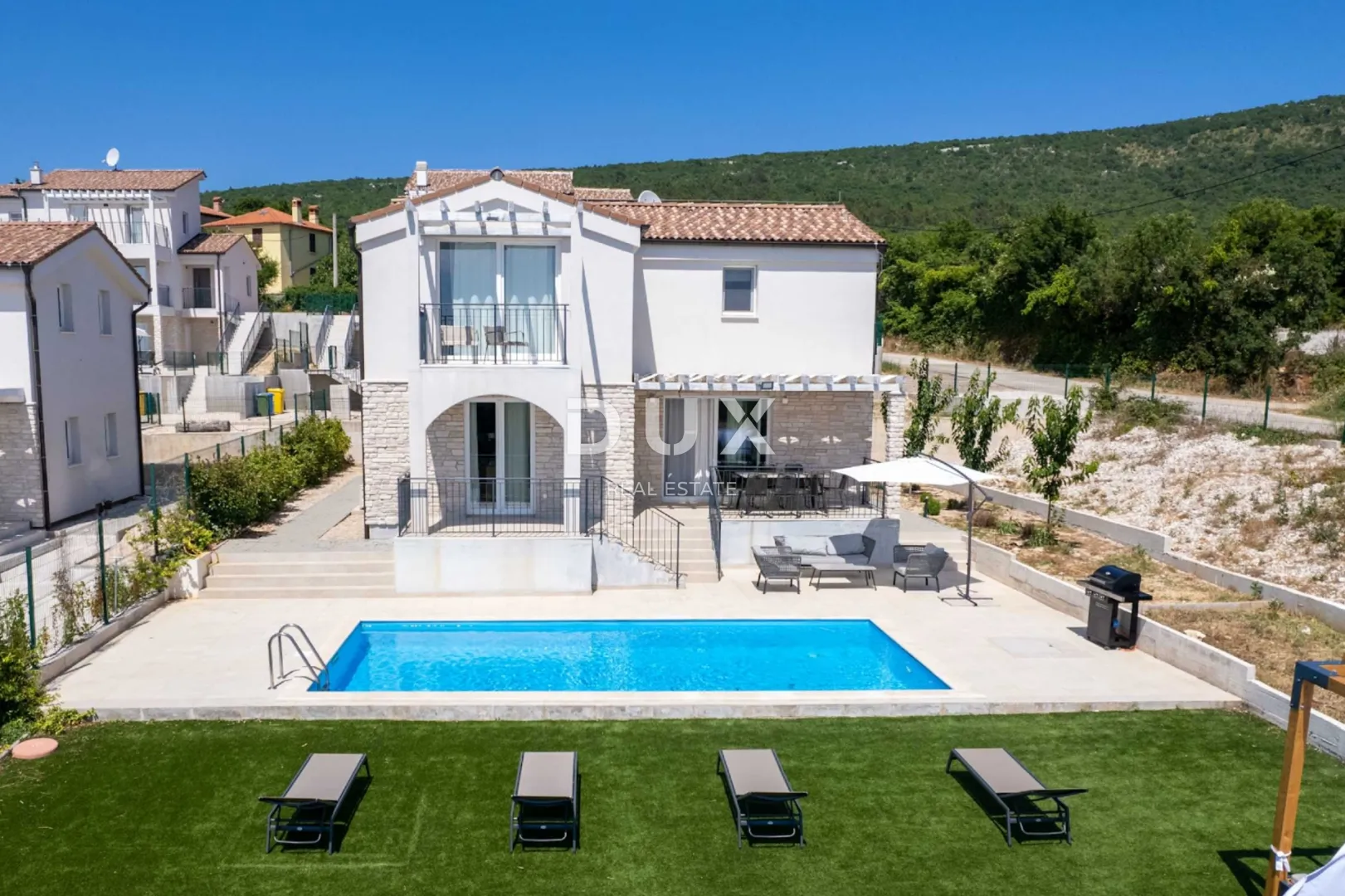 istra, rabac - mediteranska kuća s bazenom i pogledom na more - slika 2