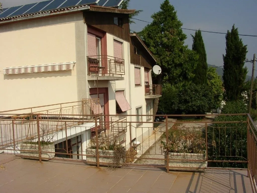 opatija, ičići - kuća sa pogledom na more 430m2 + okućnica 932m2 - slika 16