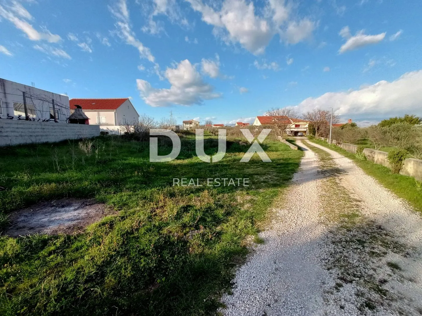 zadar, nin - građevinsko zemljište na ulazu u centar nina - slika 5