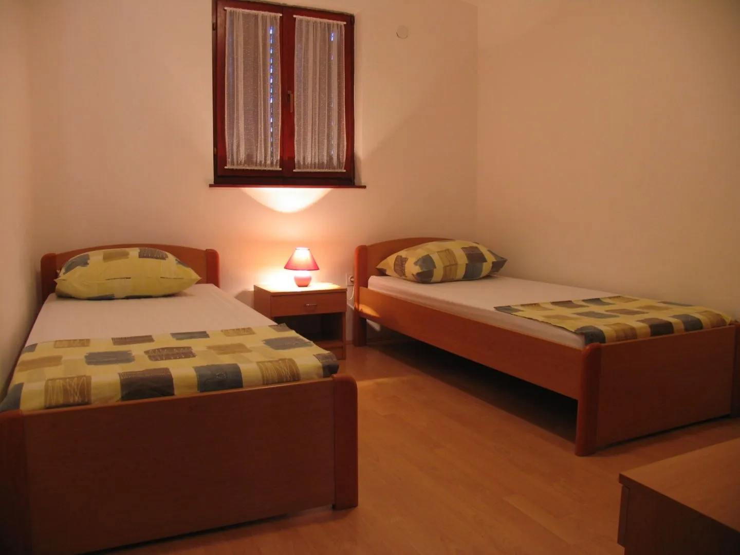 otok pag, povljana, apartmanska kuća, 540 m2, 200 metara od mora - slika 8