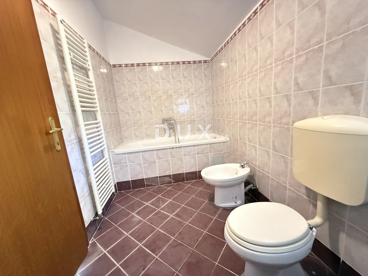 kostrena - 4s + db, 125m2 s panoramskim pogledom i okucnicom - slika 23