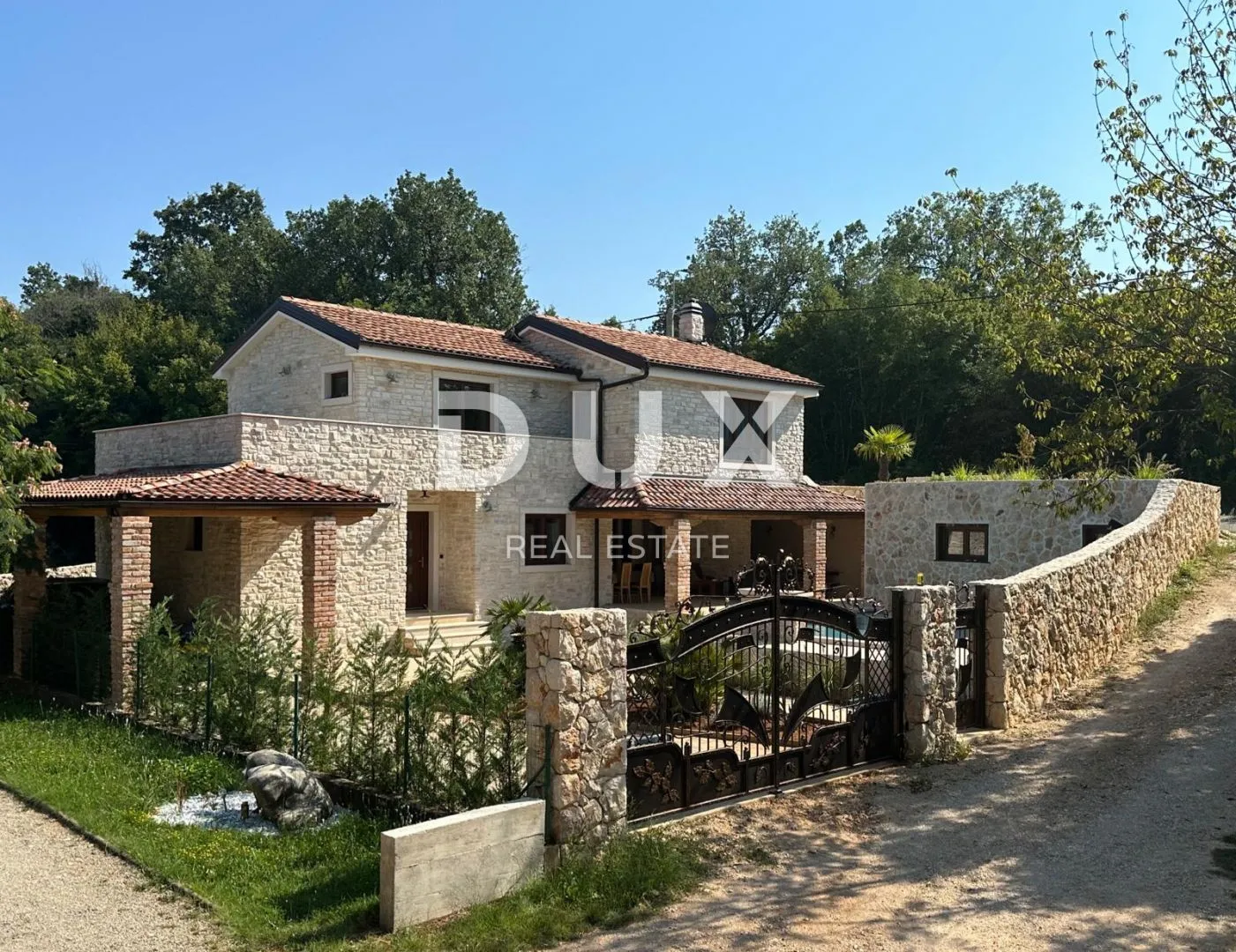 otok krk, soline (okolica) - kamena vila s bazenom - slika 3