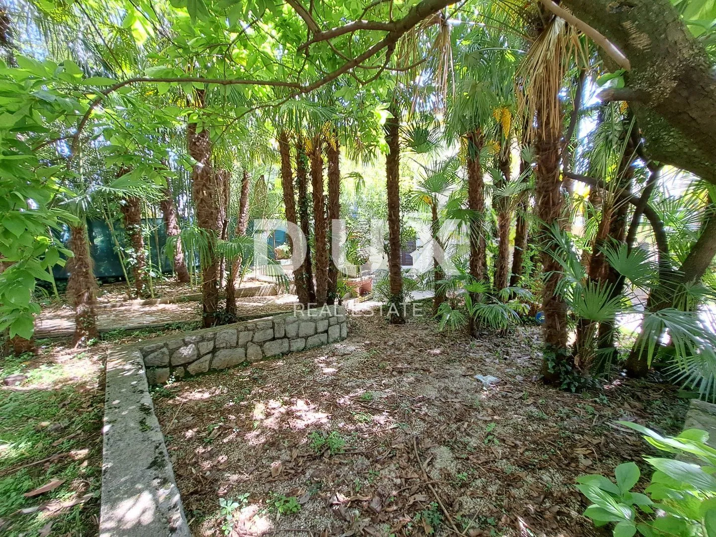 opatija, oprić - obiteljska kuća s tri stambene jedinice na parceli od 1890 m2 - slika 28