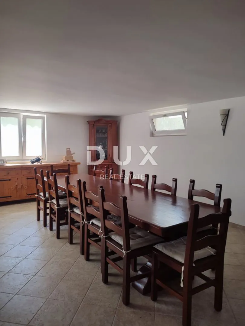 istra, pomer zanimljiva kuća s četiri apartmana! - slika 36