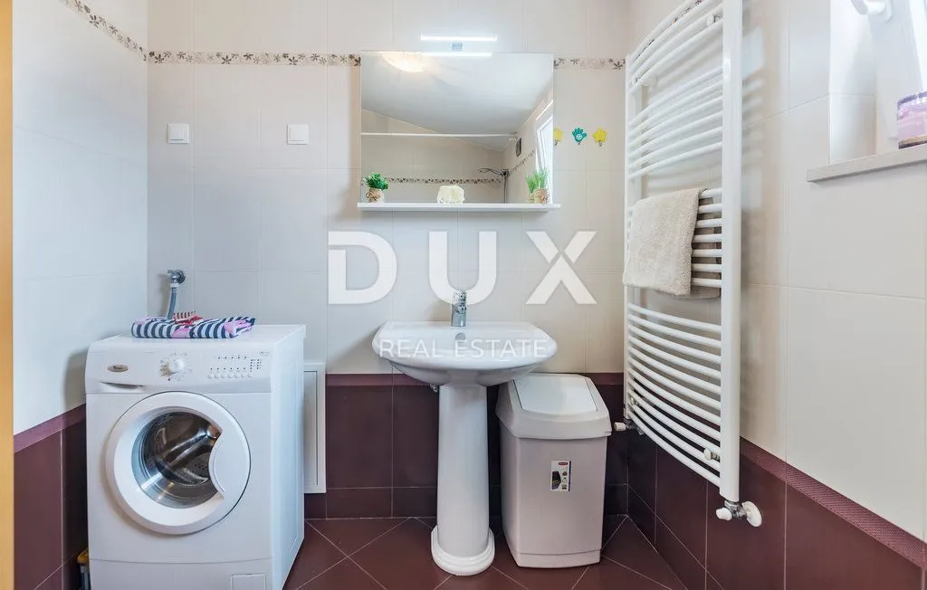 istra, pula - dvoetažni apartman na traženoj lokaciji - slika 18