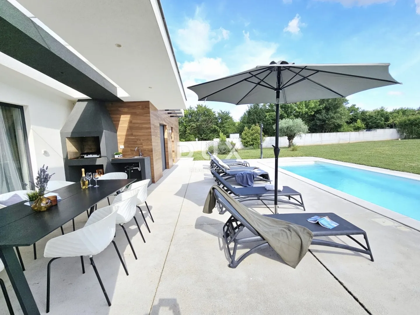 istra, žminj – moderna vila s bazenom - slika 22