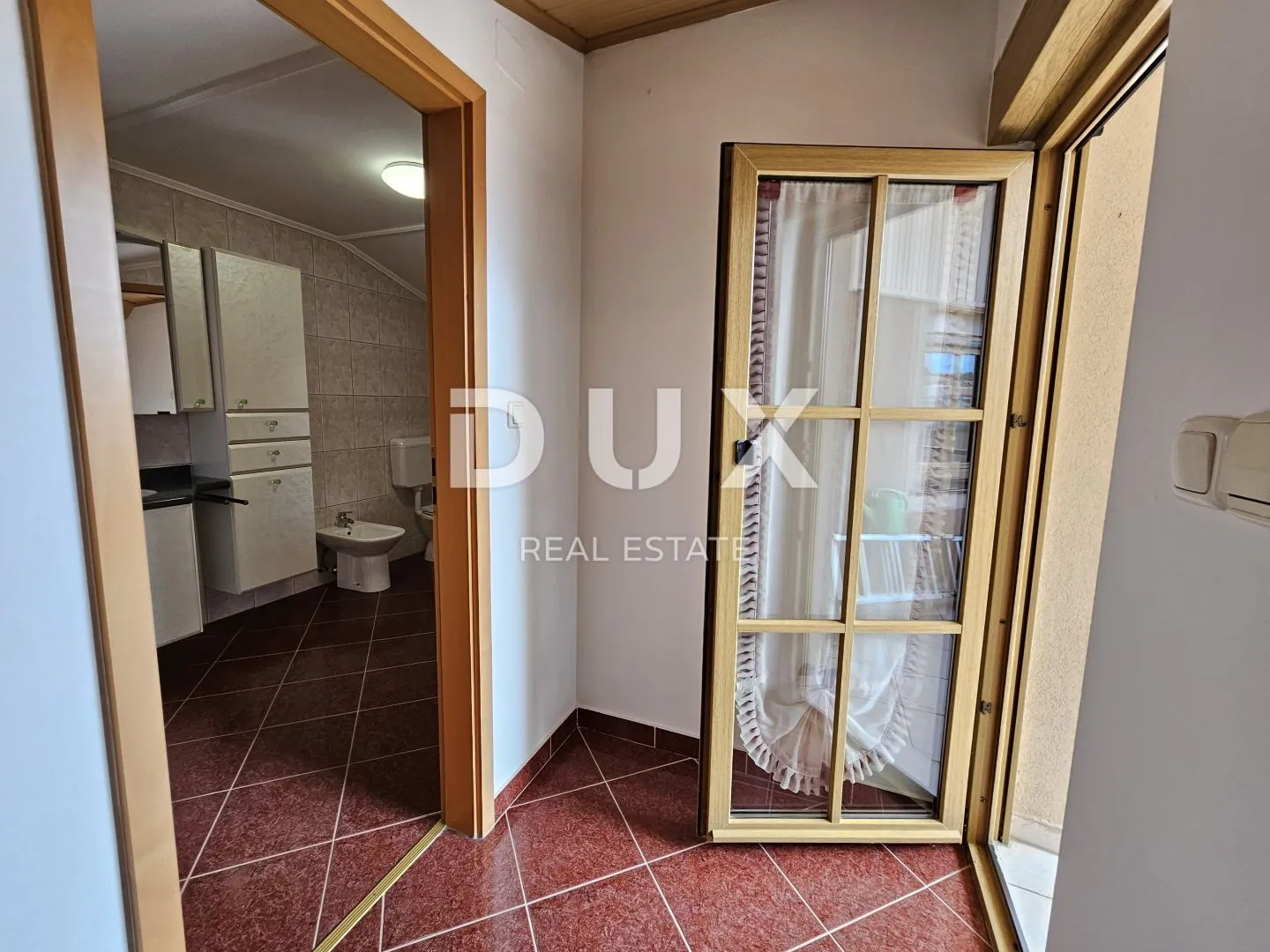 istra, pula - kvalitetna obiteljska apartmanska kuća na atraktivnoj lokaciji - slika 141