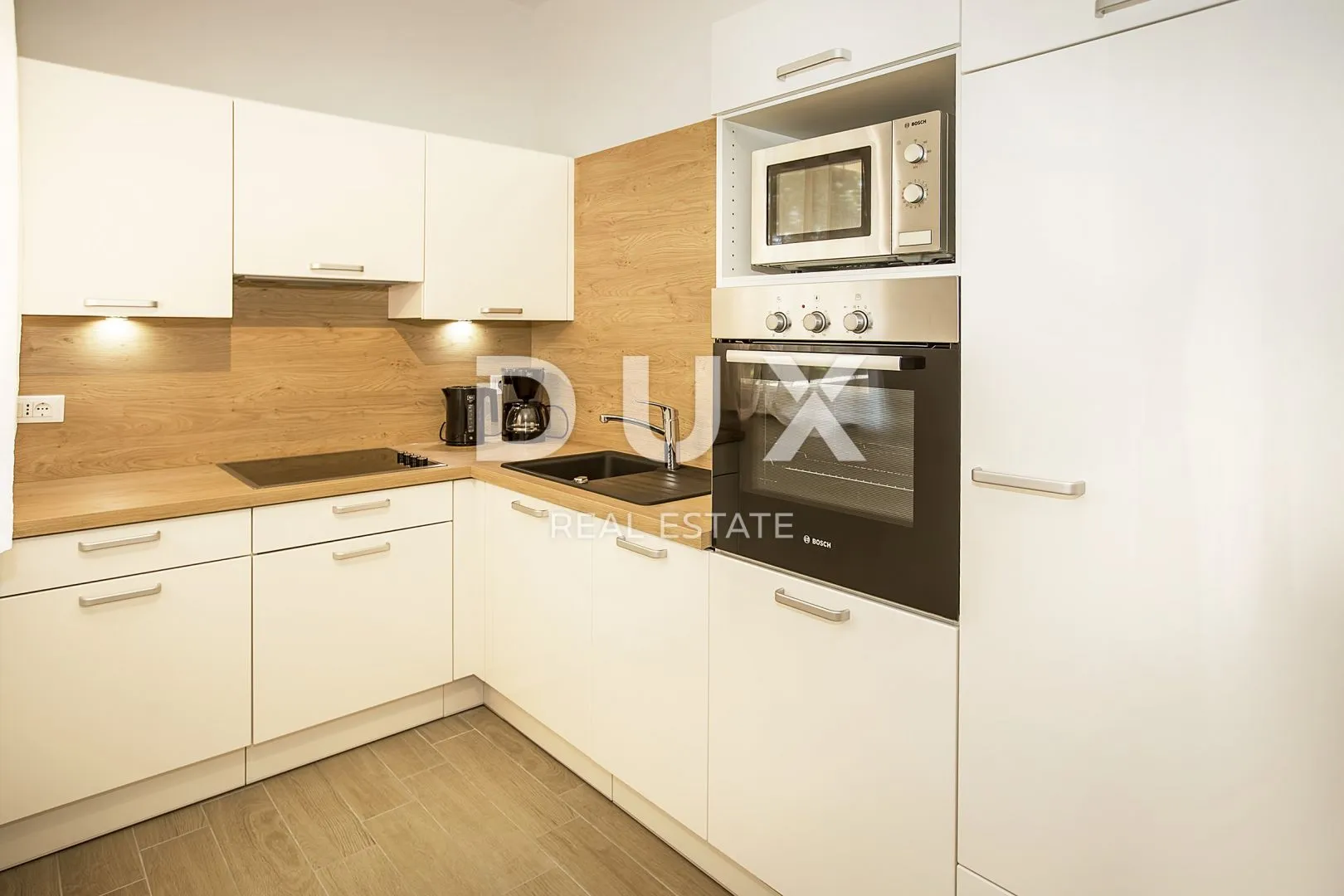 otok krk, baška - ekskluzivna villa sa 7 apartmana i bazenom! prilika!!! - slika 10