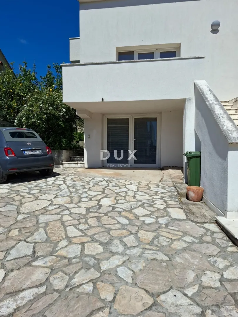 KORČULA, SV. ANTUN - stanu u prizemlju u atraktivnom naselju 66,74m2!