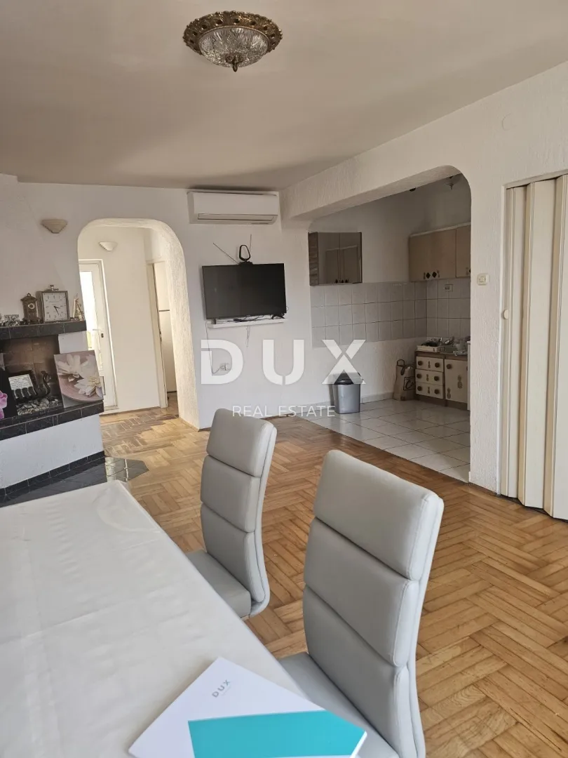 rijeka, škurinje - stan sa dva odvojena apartmana sa čak 5 spavaćih soba - slika 18