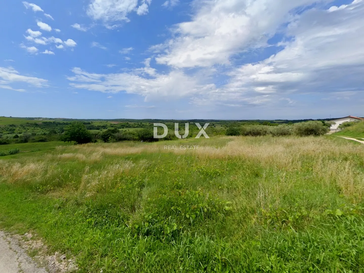 istra, buje - zemljište s građevinskom dozvolom - slika 6