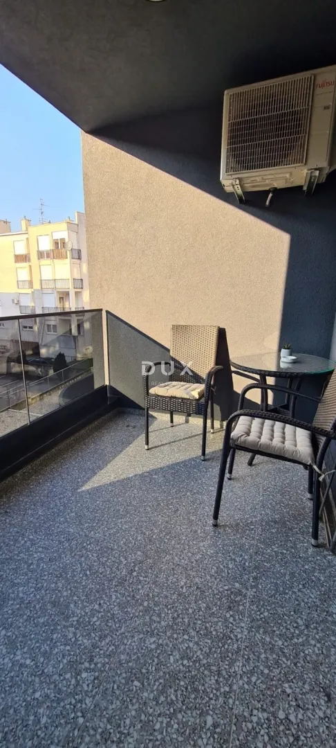 zagreb, špansko - luksuzan stan idealan za turističku djelatnost - slika 8