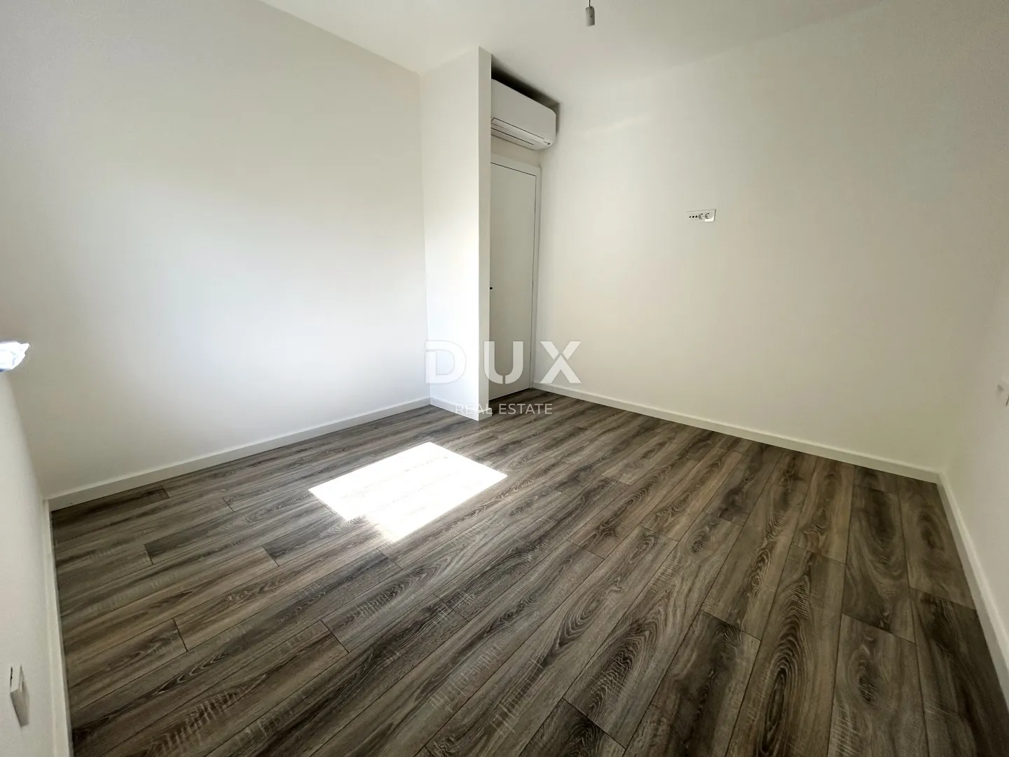 šibenik, vodice – dvosoban stan s 2 velike terase (25 m²), novogradnja - slika 11