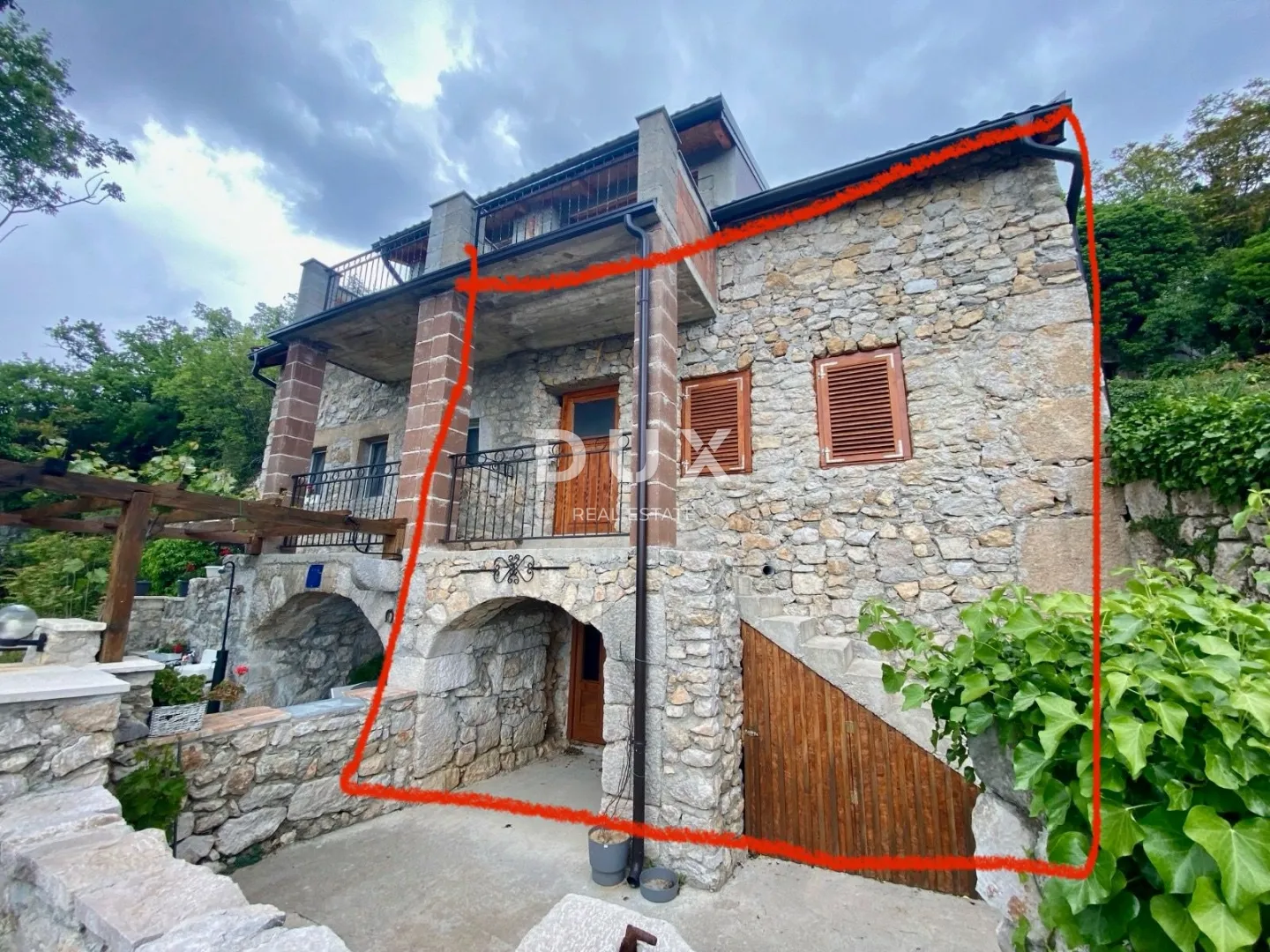 crikvenica, belgrad - dva apartmana s pogledom na more + dvorište! prilika! - slika 2