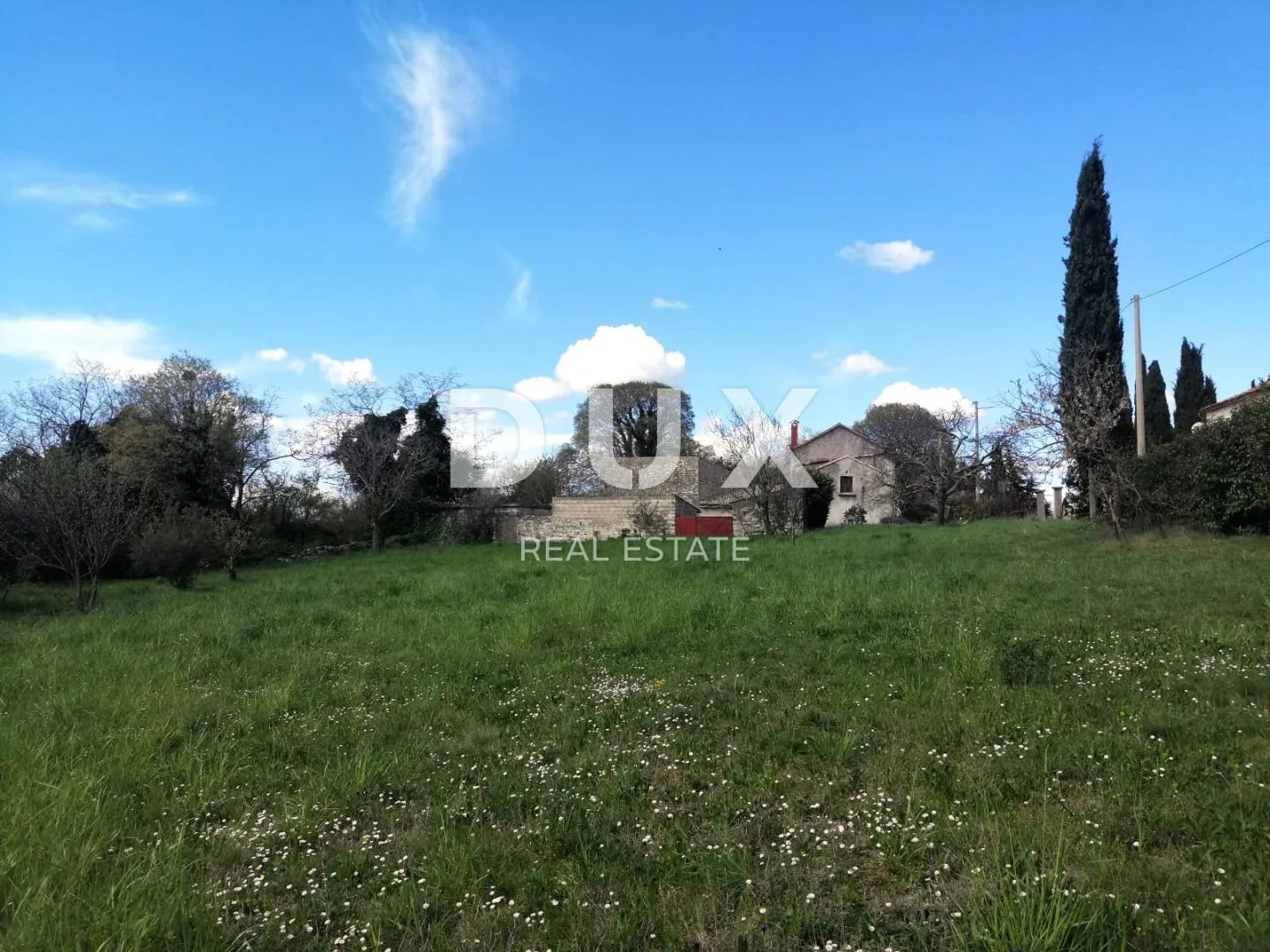 ISTRA, ŽMINJ Građevinsko zemljište na odličnoj lokaciji 3200 m2 - Cere, Žminj