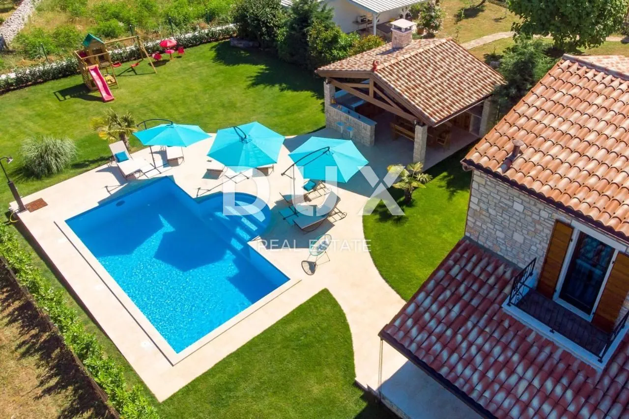 istra, svetvinčenat - kamena vila s pogledom na šumu - slika 9