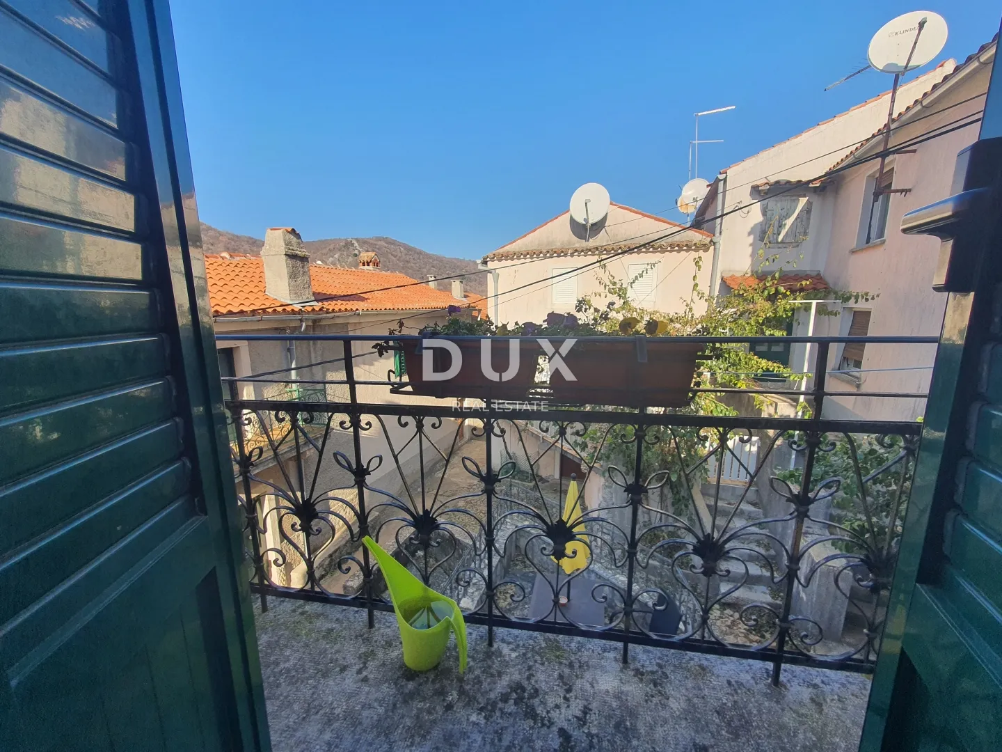 otok cres, beli - prekrasna samostojeća kuća u rustikalnom stilu na odličnoj lokaciji - slika 16