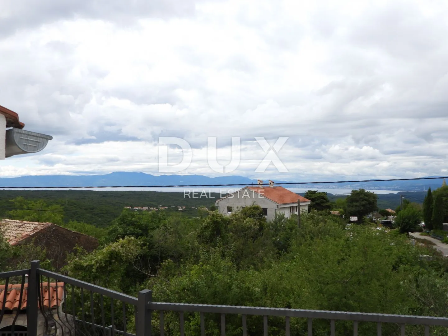 krk, dobrinj - samostojeća kuća 135m2 s pogledom na more + okoliš 150m2 - slika 18