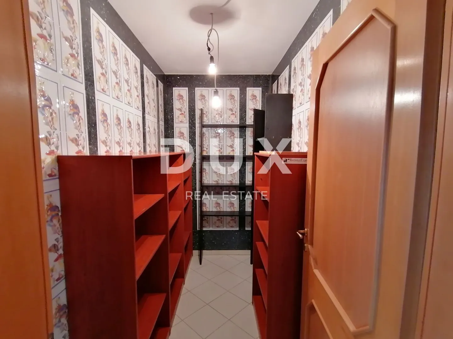 istra, medulin - kuća prvi red do mora! - slika 11
