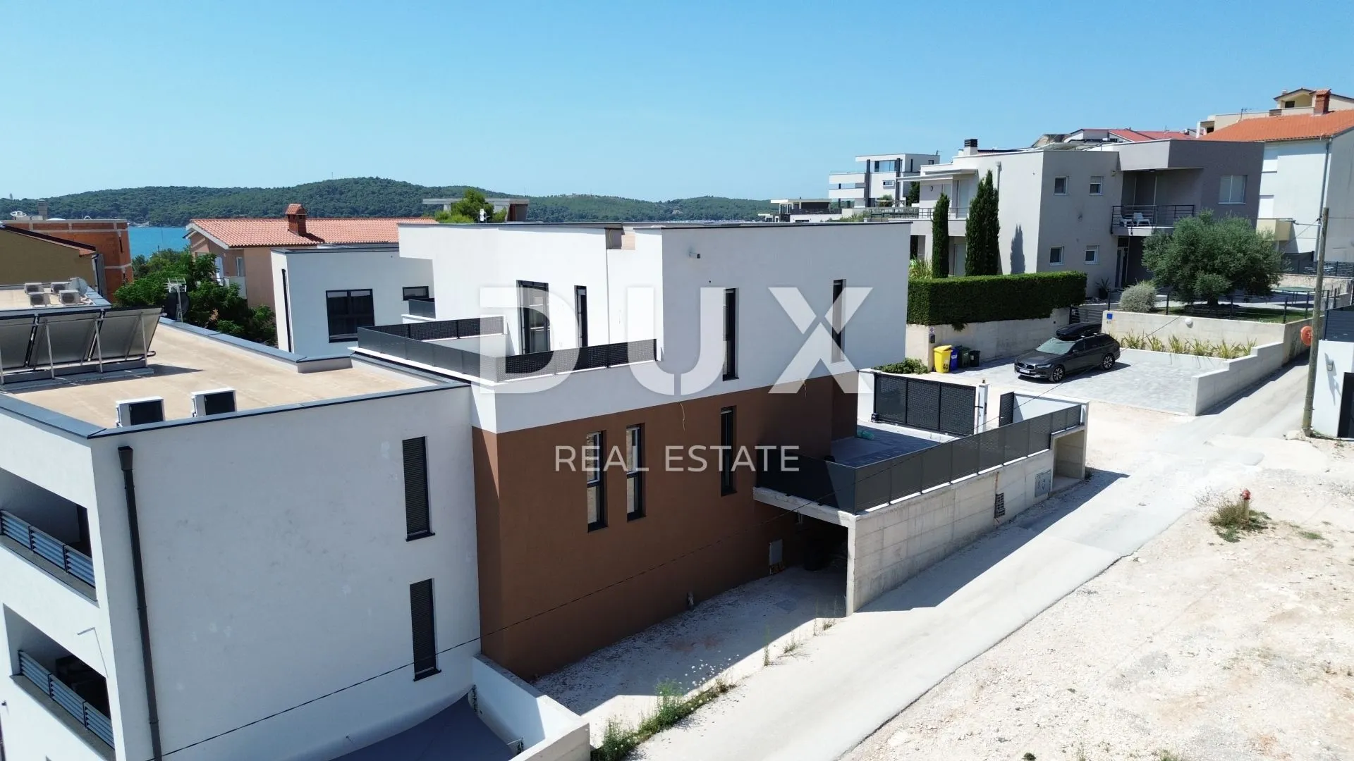 istra, medulin nova vila s bazenom i pogledom na more! - slika 4
