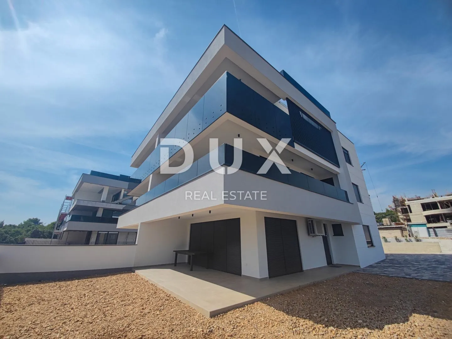 grad krk, centar - dvoetažni penthouse s bazenom i panoramskim pogledom - slika 2