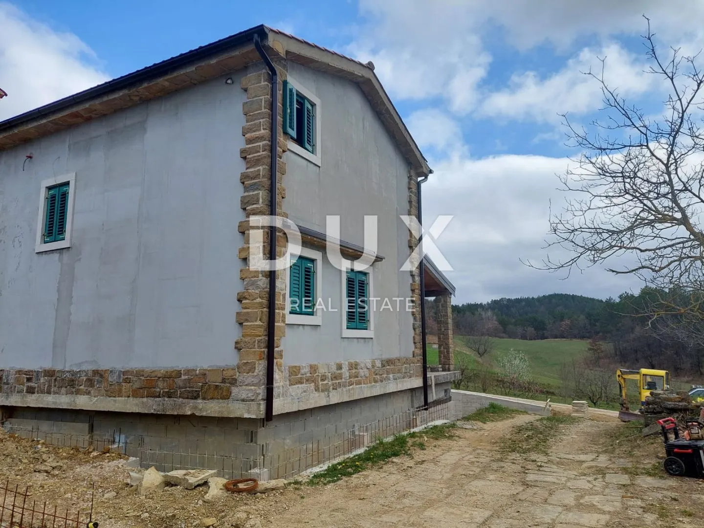 istra, pazin - samostojeća kuća s bazenom - slika 8