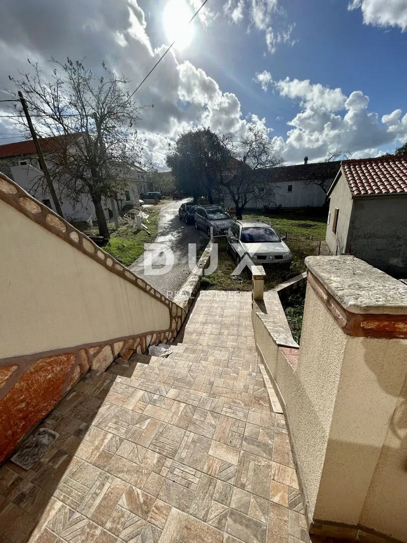 zadar, debeljak - prostrana kuća s pomoćnim objektom/apartmanom - slika 24