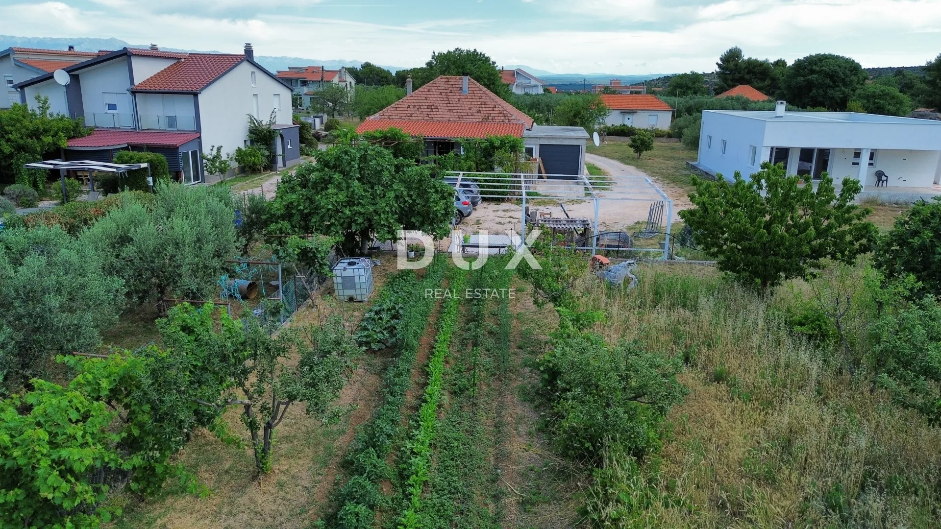 zadar, debeljak - prizemnica s velikom okućnicom! - slika 3
