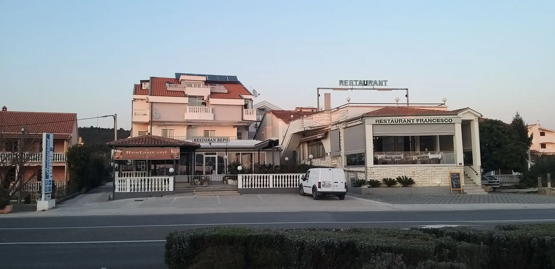 zadar, sukošan - restoran sa sobama - slika 11