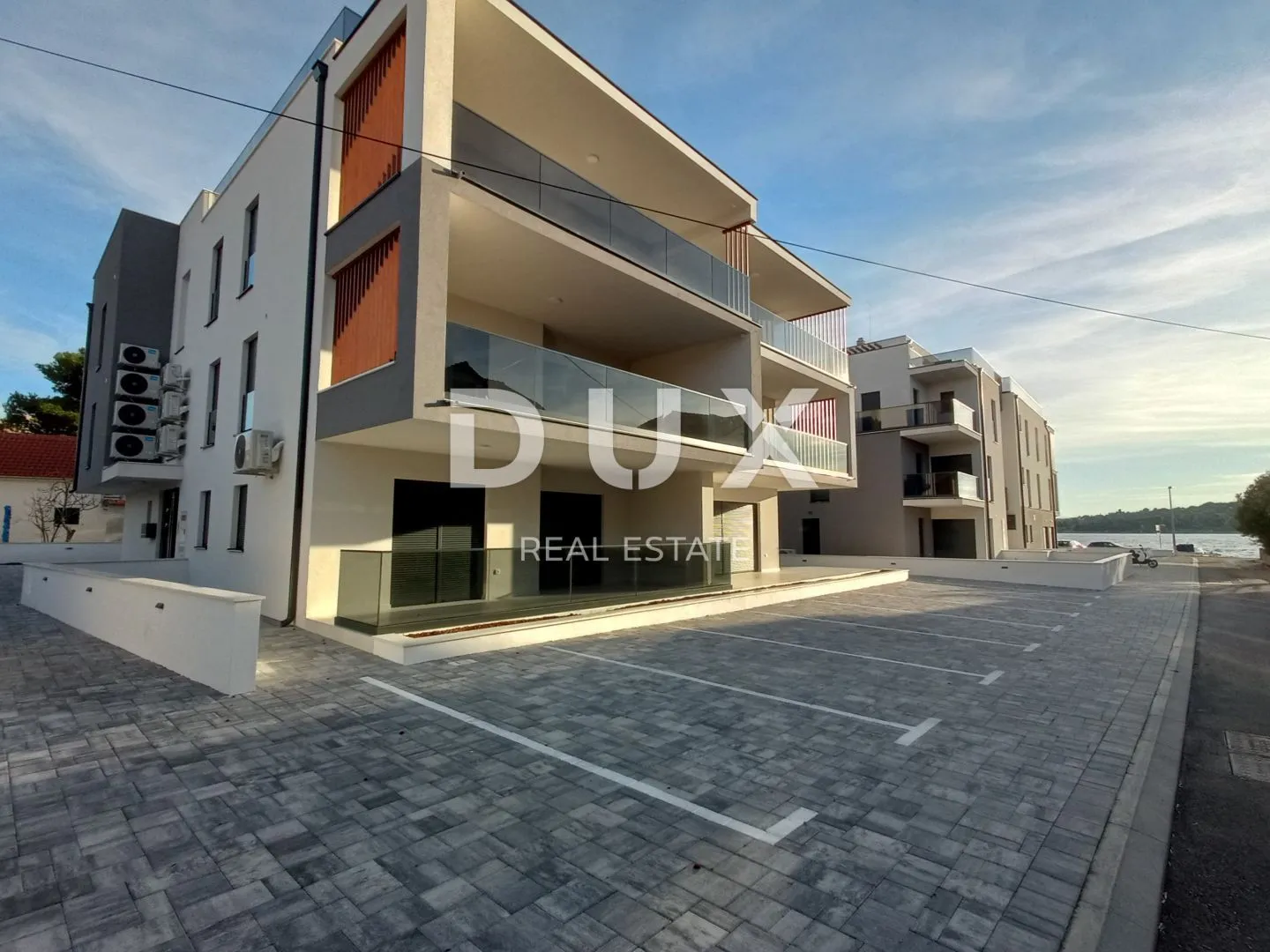 šibenik, vodice - predivan penthouse s8 pokraj mora - slika 17
