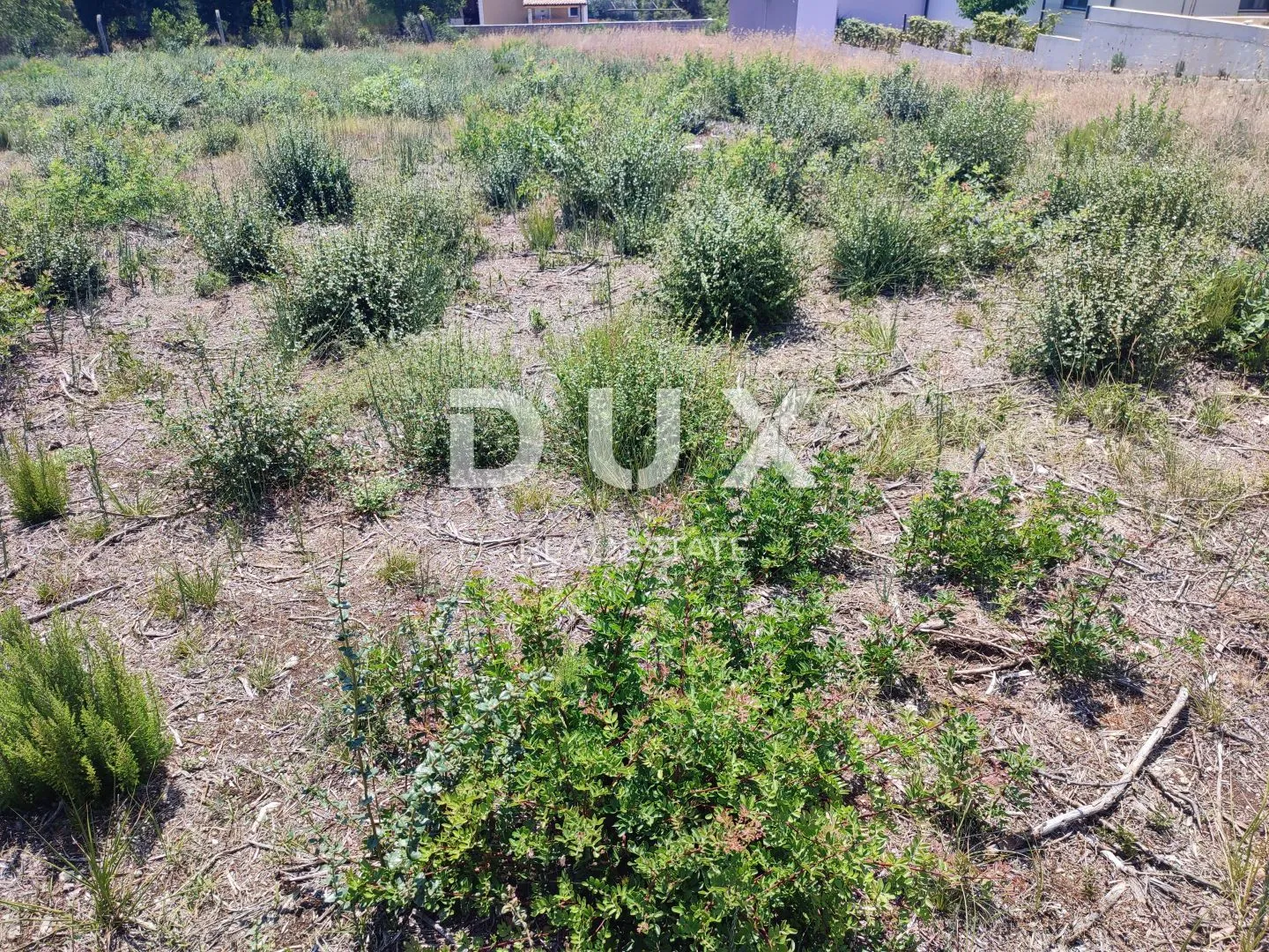 istra, pula - zemljište 5 837 m2 od kojeg je 1 000 m2 građevinskog! - slika 7